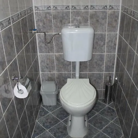 пъстрина Gæstehus