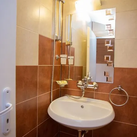 пъстрина 3* Subotkovtsi