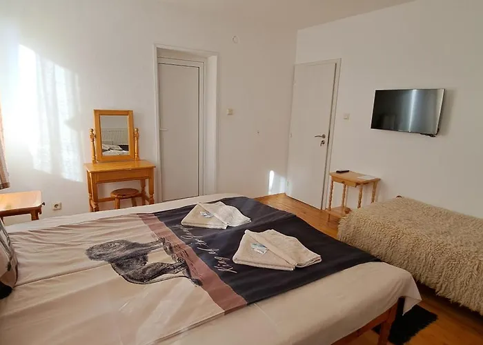 Gæstehus пъстрина