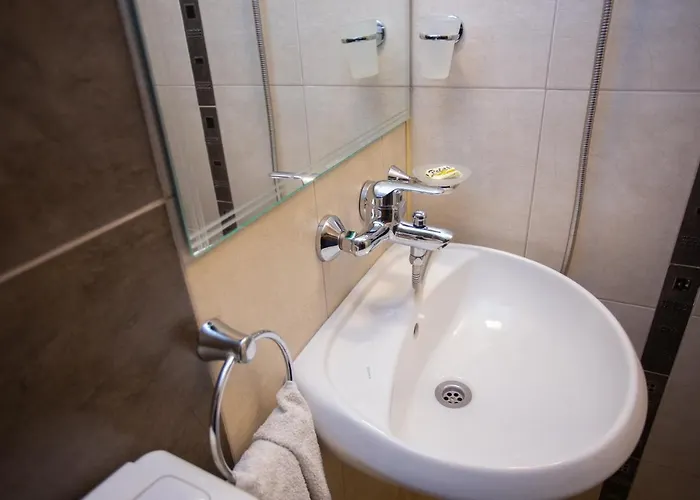 Gæstehus пъстрина